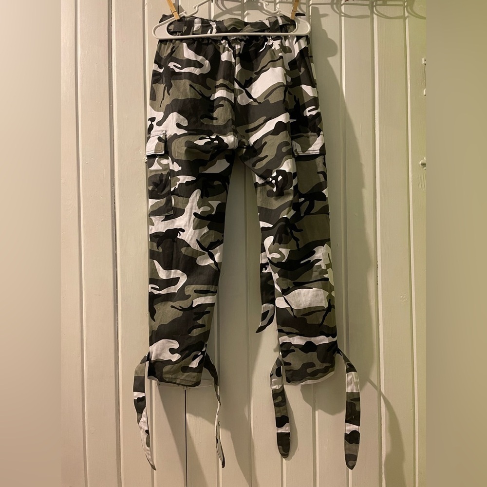 Almost famous camo tie joggers-large NWOT - Picture 5 of 8